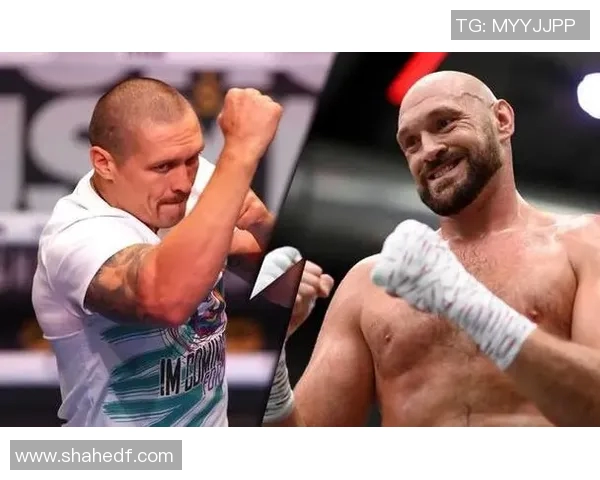 泰森与道格拉斯的世纪对决揭示拳击历史的转折点与传奇故事